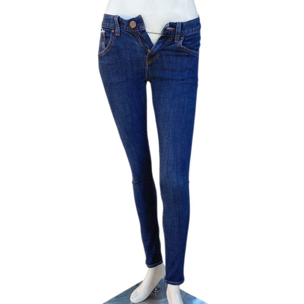 8271...Levi Strauss Boyfriend Skinny Jeans Size W24 L32